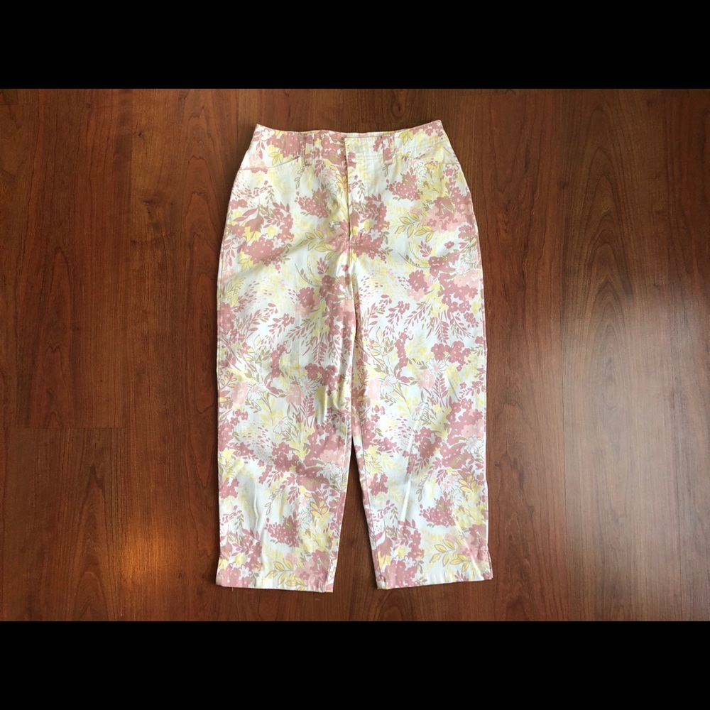Lilly Pulitzer Floral Capri Pants